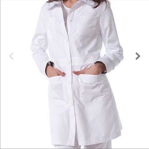 Women’s Koi Rebecca lab coat (nwt). So soft!!